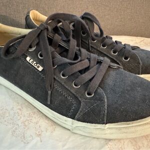 Taos Charcoal Canvas Sneakers